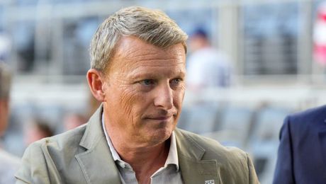 Director de futbol de Estados Unidos renuncia a solo dos meses de la Copa del Mundo