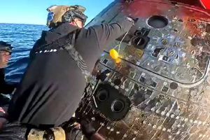 Así abrieron la cápsula de Artemis II para rescatar a astronautas