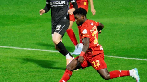 Bonsu Baah abrió el marcador l X:Alqadsiah