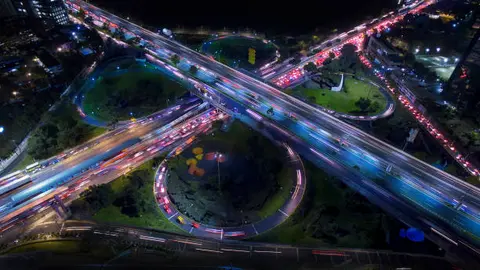 La autopista México-Cuernavaca ahora cuesta 156 pesos para automóviles tras el ajuste tarifario./ Pixabay