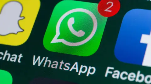 La app de mensajería cambia su apariencia con un estilo más moderno. / Pixabay