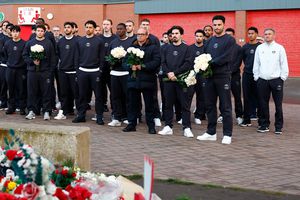 Paris Saint-Germain hace un homenaje a Diogo Jota previo a enfrentar al Liverpool