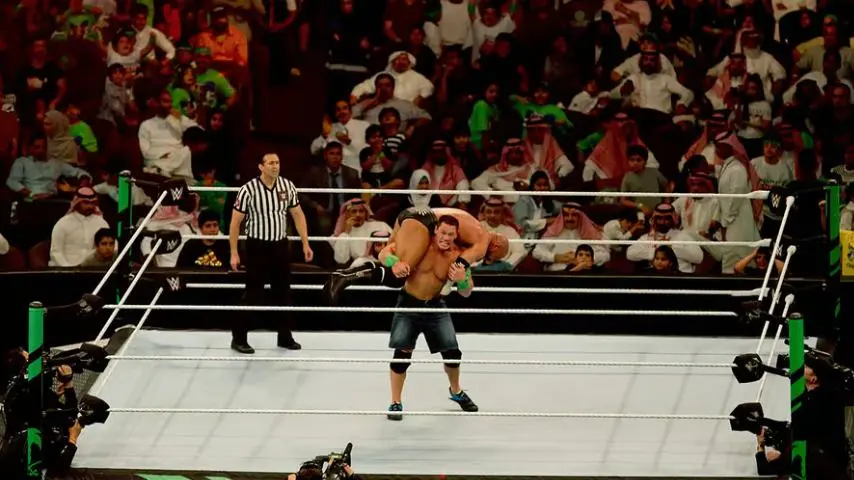 WWE durante un evento en Arabia Saudita l AP