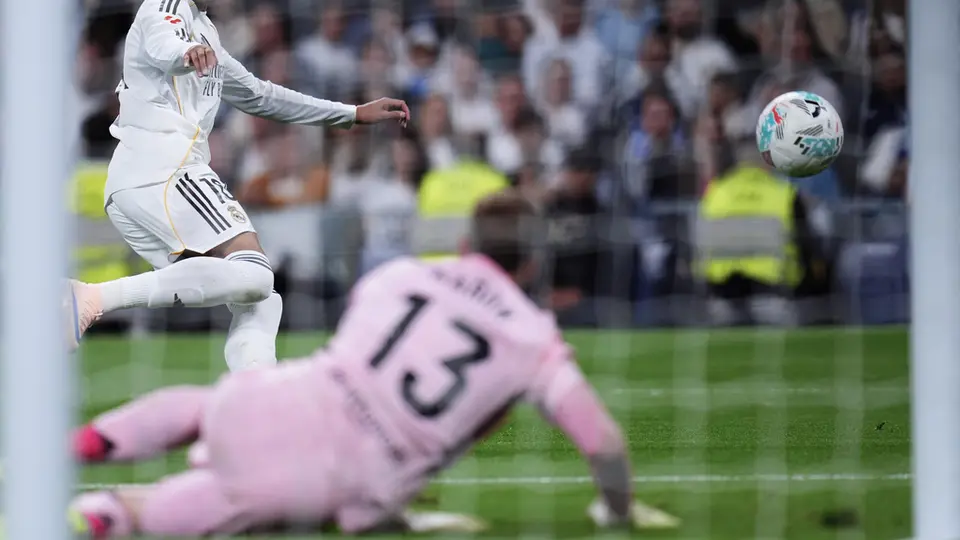 Mbappé en el Santiago Bernabéu con el Real Madrid | AP