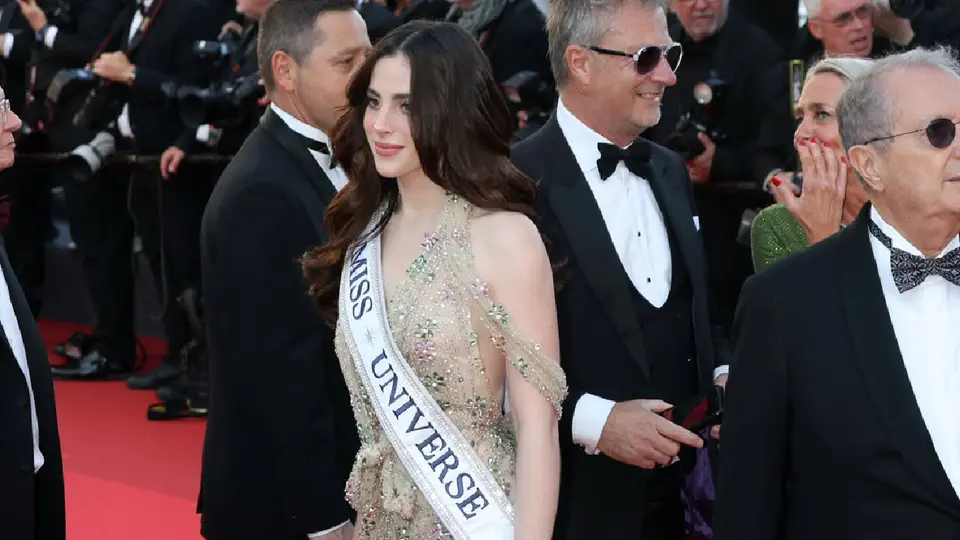 La mexicana supo lucir en Cannes todo el glamour que la caracteriza / IG: @fatimaboschfdz