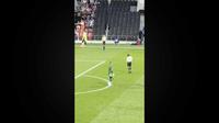La reacción de Kevin Mier tras su error en el Cruz Azul vs Chivas