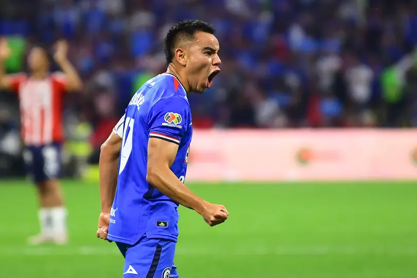 Charly Rodríguez marcó un golazo para empatar el partido en el primer tiempo | MEXSPORT