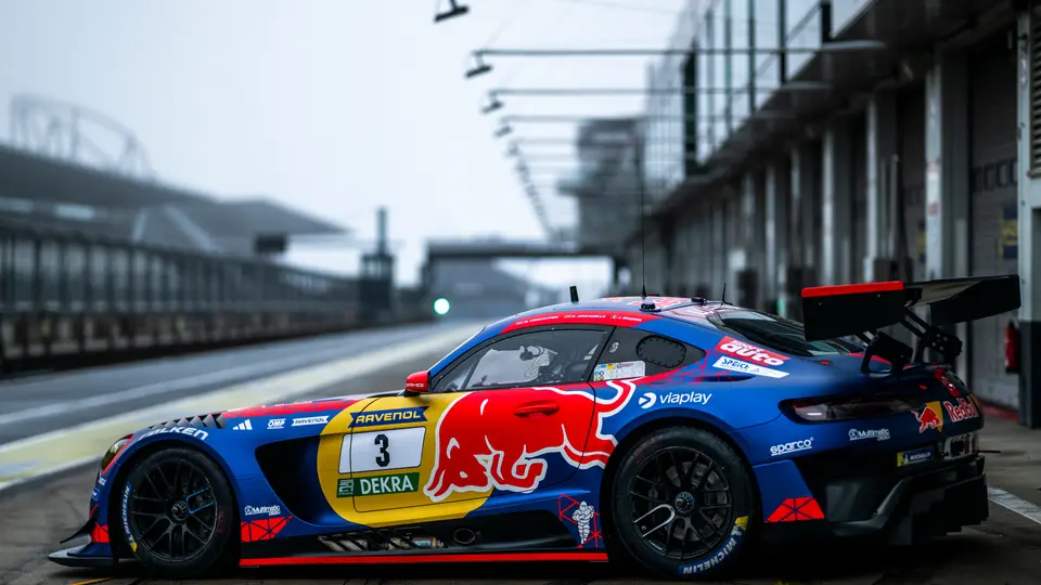 Max Verstappen en la clasificación de las 24 horas de Nürburgring | RED BULL