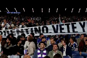 Afición del Real Madrid ‘explota’ contra Florentino: ‘Vete ya’; el presidente se encaró con seguidores