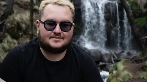 Maurg1 confirmó que quedó fuera de la experiencia digital de MasterChef México 24/7. / RS