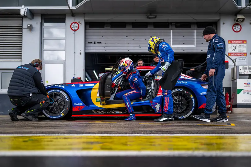 Max Verstappen en la clasificación de las 24 horas de Nürburgring | RED BULL
