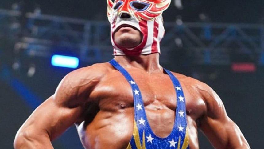 El Original Grande Americano logrando la victoria | WWE y AAA
