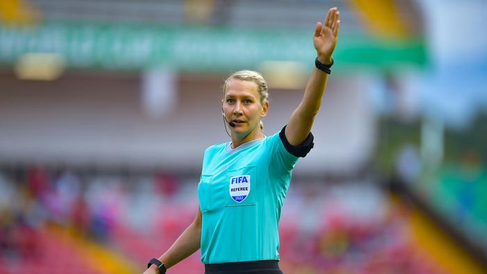 Tess Olofsson dirigirá la Final de la Champion League Femenil | MEXSPORT