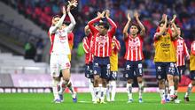 Óscar Whalley al final del partido Cruz Azul contra Chivas | MEXSPORT