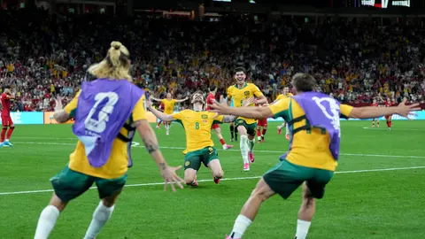 Connor Metcalfe, de Australia, en festejo de gol ante Turquía en el Mundial 2026 | AP