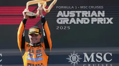 Lando Norris en celebración en su victoria en el Gran Premio de Austria 2025 | AP