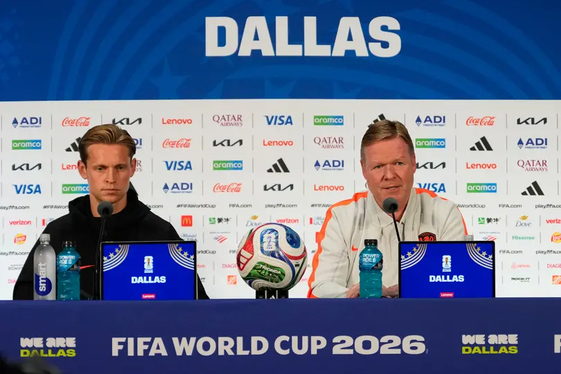 Conferencia de prensa de Frankie De Jong y Ronald Koeman | AP