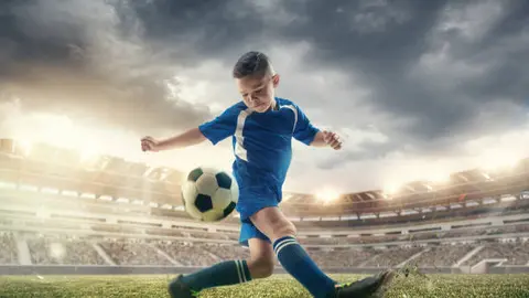El sueño de ser futbolista tiene precio: esto cuesta entrenar en México, según PROFECO