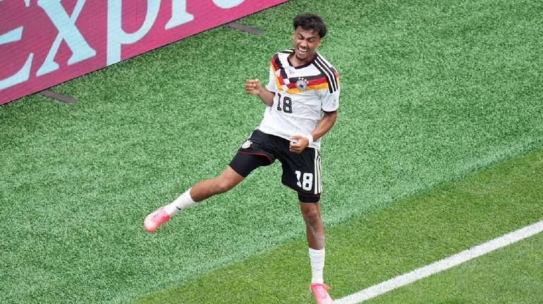 Nathaniel Brown tras anotar el quinto gol de Alemania | AP