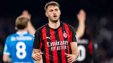 ¿Qué pasará con Santiago Giménez? Milan hace oficial llegada de delantero estrella