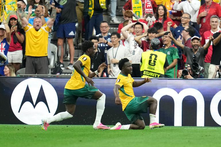 Australia, en festejo de gol | AP