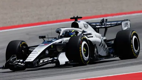 Checo Pérez logra histórico resultado en el Gran Premio de Barcelona