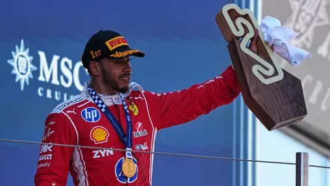 Lewis Hamilton en celebración en su victoria en el Gran Premio de Barcelona 2026 | AP