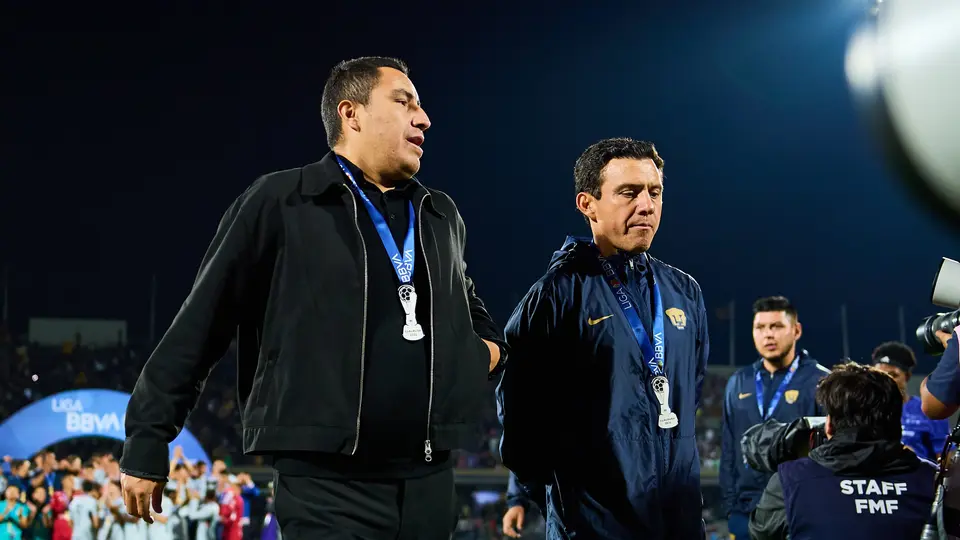 Efraín Juárez y Luis Pérez con Pumas | MEXSPORT