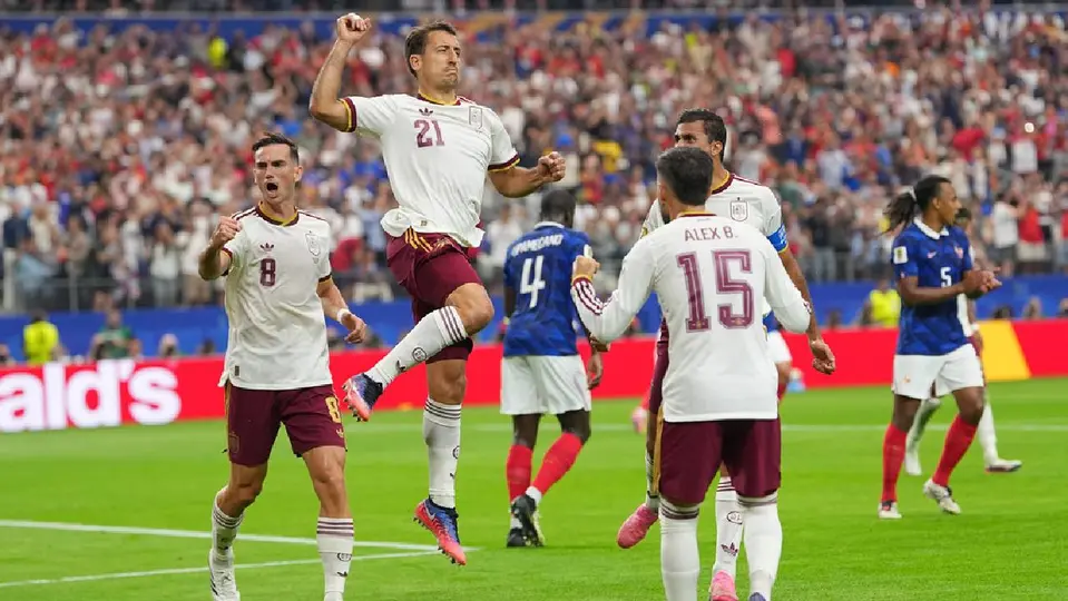 España festeja el 1-0 sobre Francia, en la Semifinal del Mundial 2026. l AP