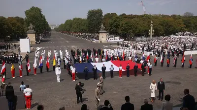 ¡Que siga la fiesta! Por primera vez, Francia jugará un partido de futbol en el marco de su Día Nacional