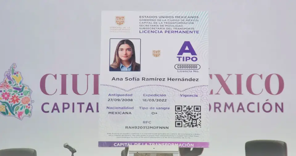 Quienes no tengan registrados sus datos biométricos o tramiten su primera licencia deberán acudir de manera presencial a un módulo de la SEMOVI.