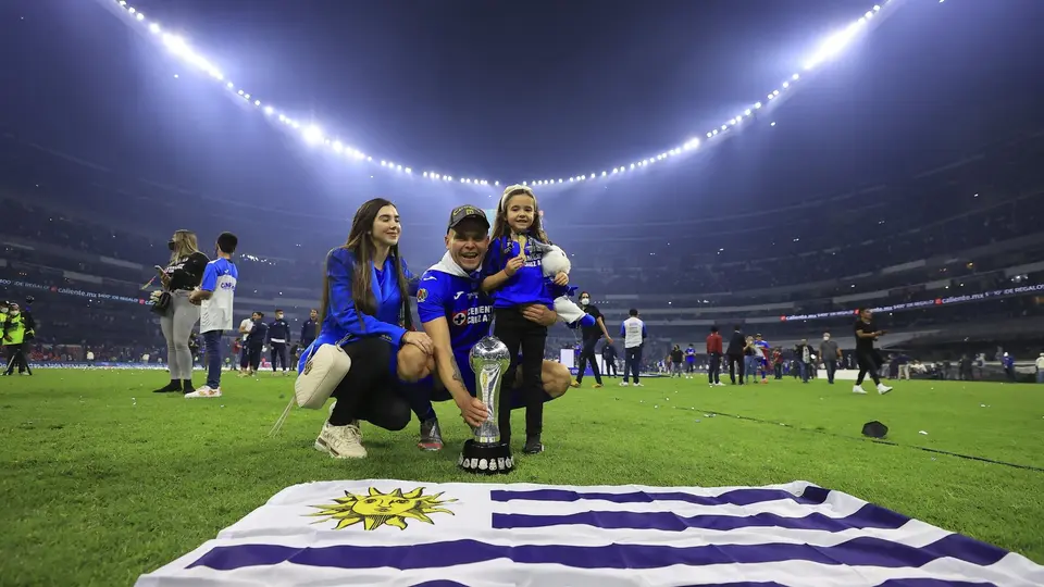 Jonathan Rodríguez, campeón con Cruz Azul en la Liga MX | MEXSPORT