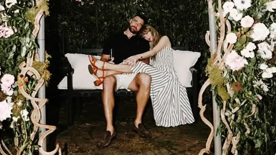 Para mantener la privacidad del evento, todos los invitados firmaron acuerdos de confidencialidad / FB: @taylorswift
