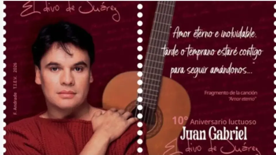 Correos de México rinde homenaje a Juan Gabriel con estampillas a 10 años de su muerte