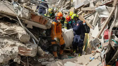 Dos mexicanos están desaparecidos en Colombia tras terremoto de magnitud 7.4