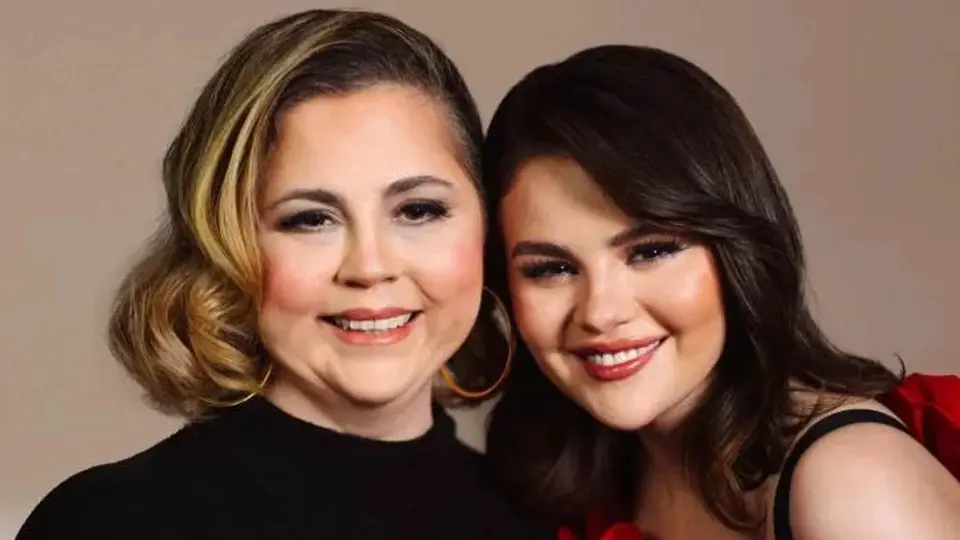 Selena Gomez enfrenta demanda millonaria por presunto fraude en Wondermind junto a su mamá