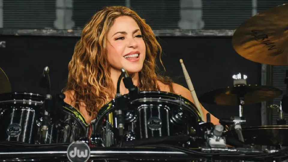 Hasta el momento, Shakira no dicho nada al respecto de su extraño baile / FB: @shakira