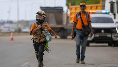“El Topito”: el niño de 10 años que se convirtió en héroe al rescatar mascotas tras los terremotos