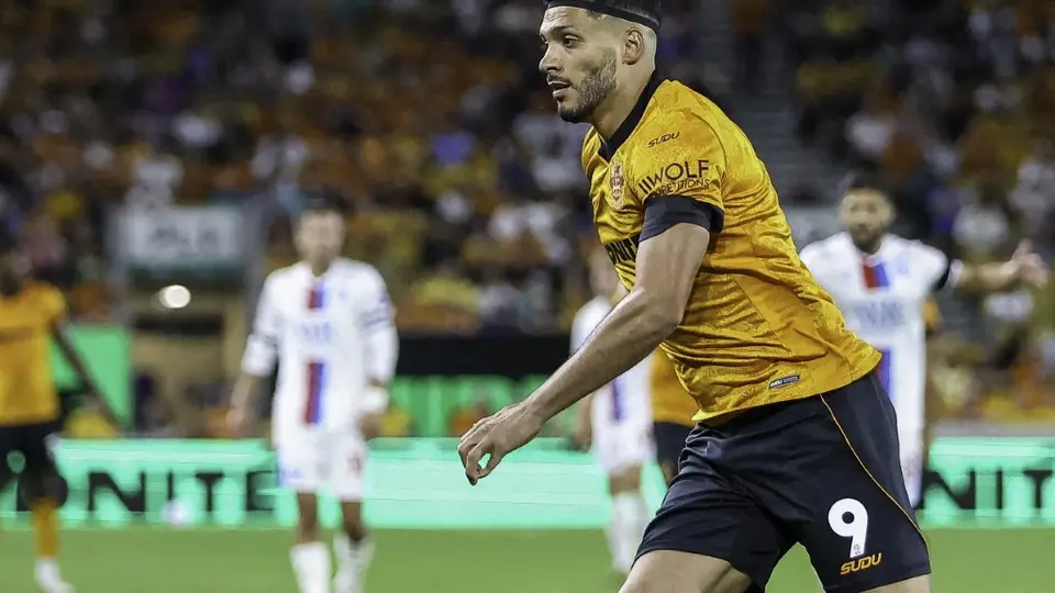 Raúl Jiménez, con Wolves, en Championship | AFP