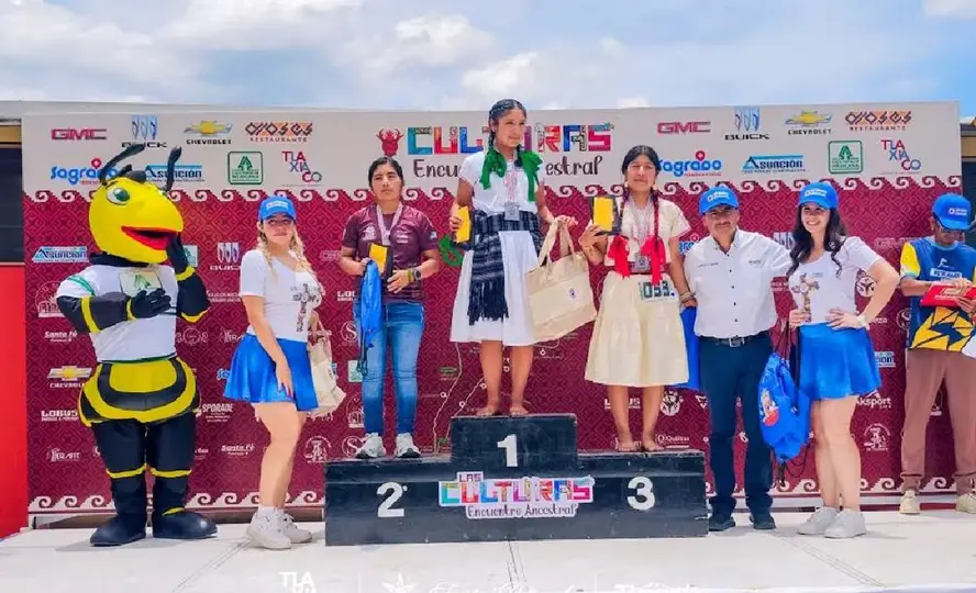 La joven atleta ganó el Trail de las Culturas tras recorrer 14 kilómetros./F:TlaxiacoCiudad