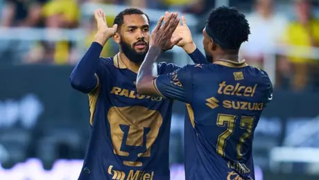 ¿Qué cambios ha hecho Esteban Solari en el XI de Pumas respecto a Efraín Juárez?