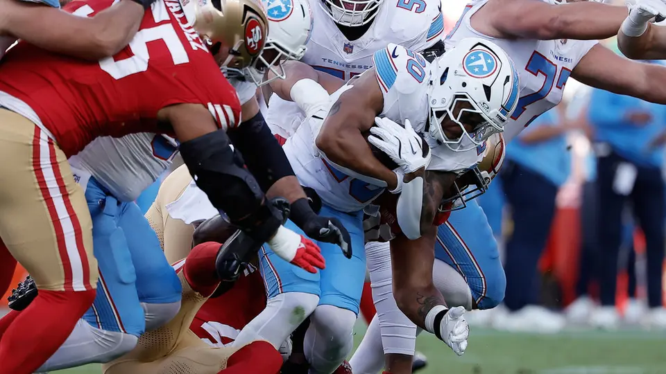 Partido de Semana 1 de pretemporada entre 49ers y Titans | AP