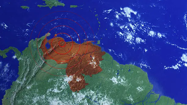 La interacción y subducción de placas tectónicas explica buena parte de los terremotos y la actividad volcánica registrada en esta extensa región./ Pixabay