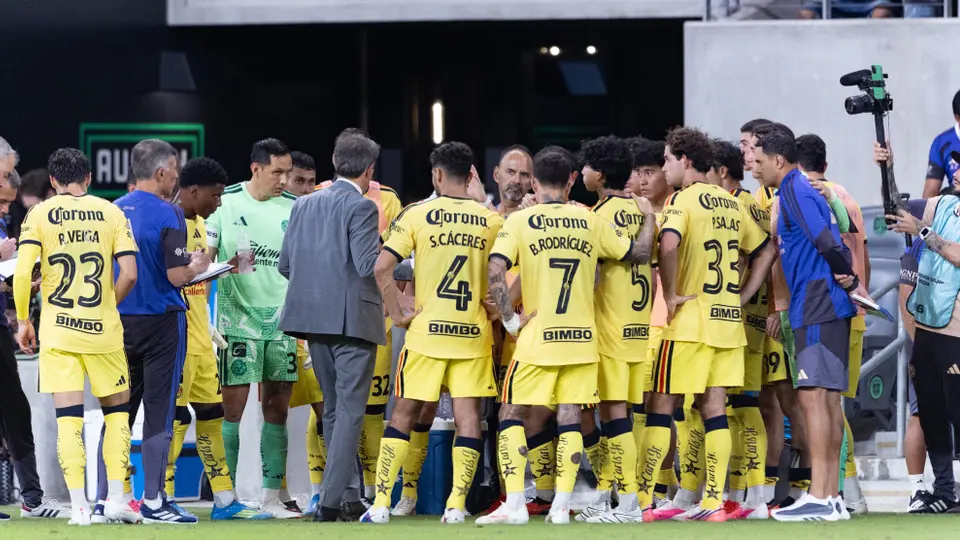 Tensión en América entre Almada y Veiga
