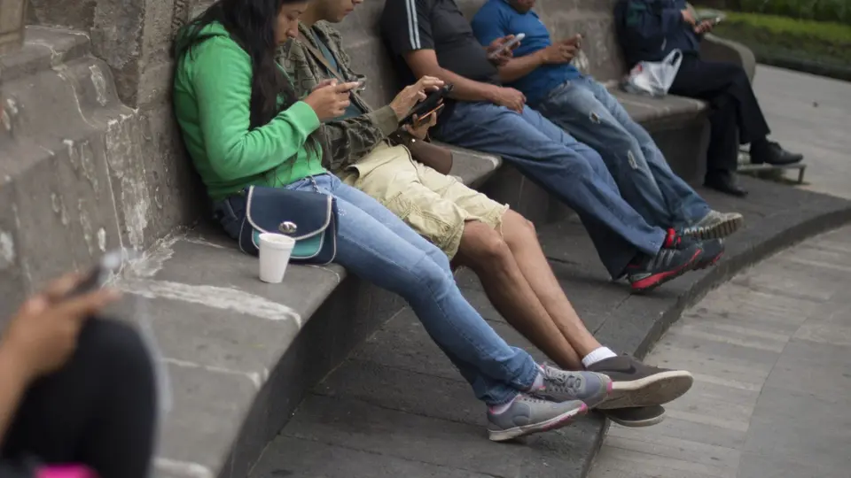 La CURP será necesaria para asociar las líneas telefónicas de usuarios particulares con su identidad / Especial