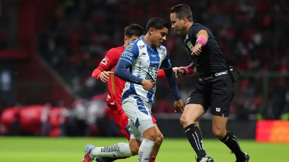 Pumas hace oficial la llegada de Israel Luna, procedente de Pachuca