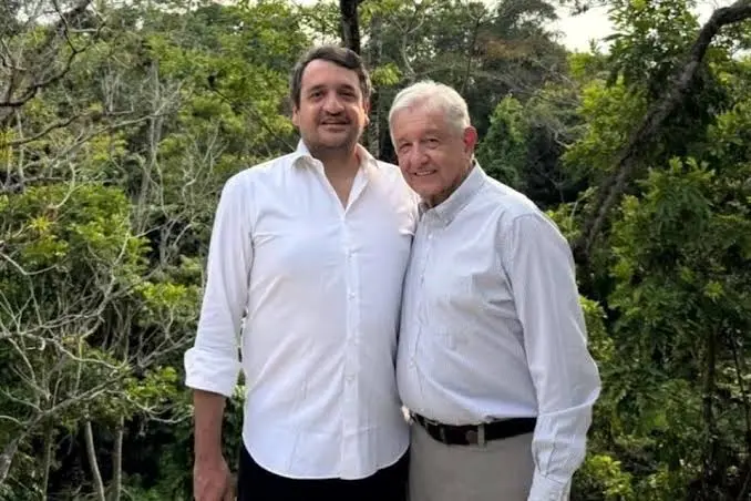 Andrés Manuel López Beltrán envió una carta a Donald Trump luego de conocer la revocación de su visa./@reforma