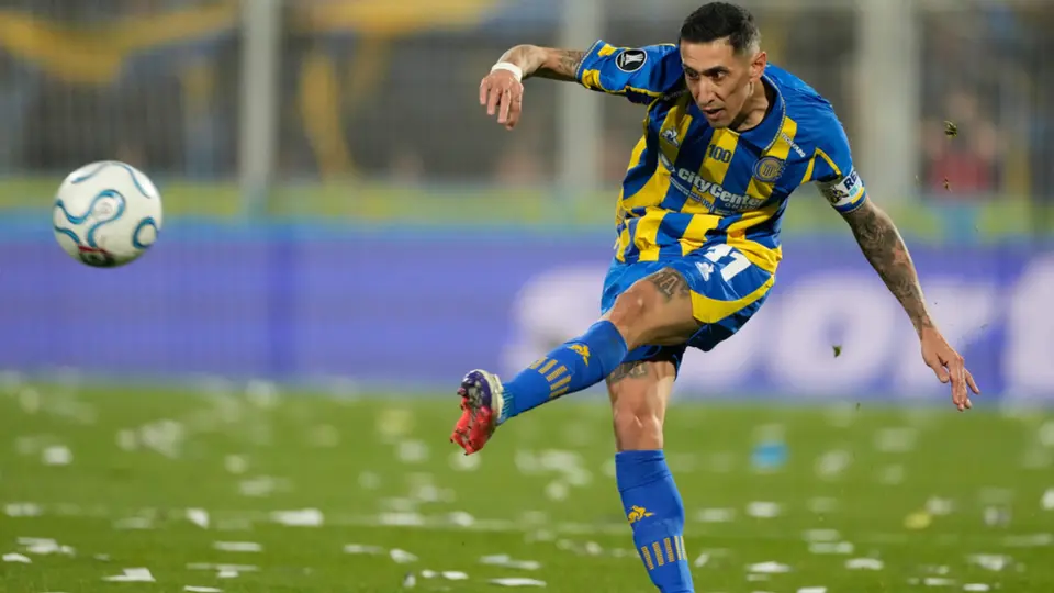 Ángel Di María en acción de juego ante Corinthians | AP