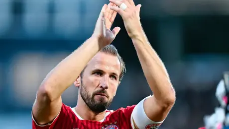 El Bayern Múnich sufre de más ante Elversberg y rescata una trabajada victoria