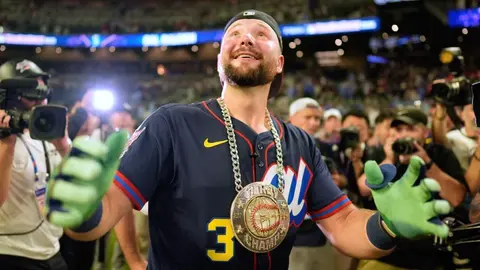 Cal Raleigh es el primer receptor y ambidiestro en ganar el Derbi de Jonrones